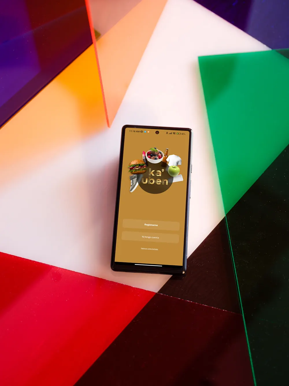 La app de Ka Uben sobre fondo de color